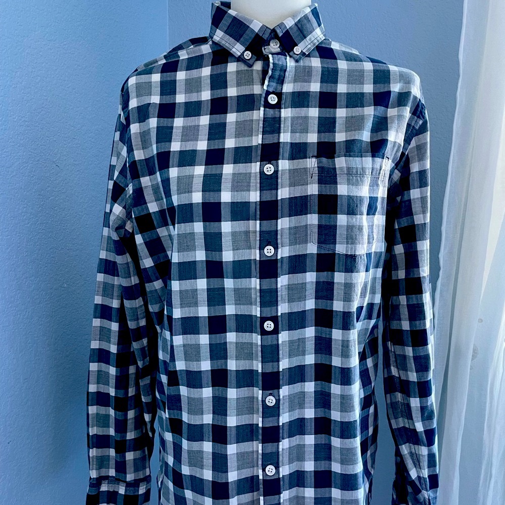 Men's Button-Down Plaid Shirt. Express soft wash medium. 💯 cotton